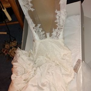 Bridal gown